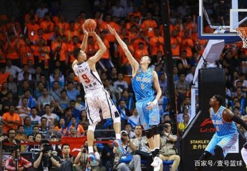 种族主义言 种族主义言